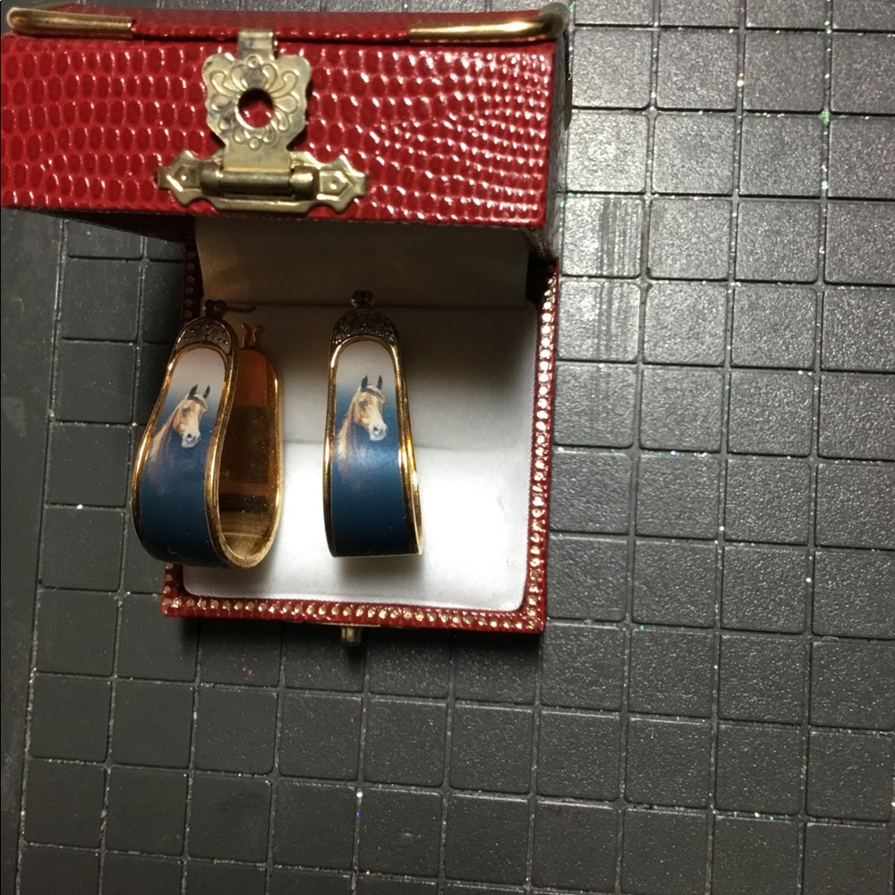 Franklin Mint Horse Head earrings